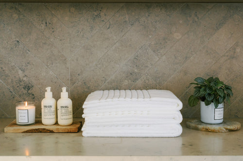 Tips to Turn Your Bathroom Into A Relaxing Spa