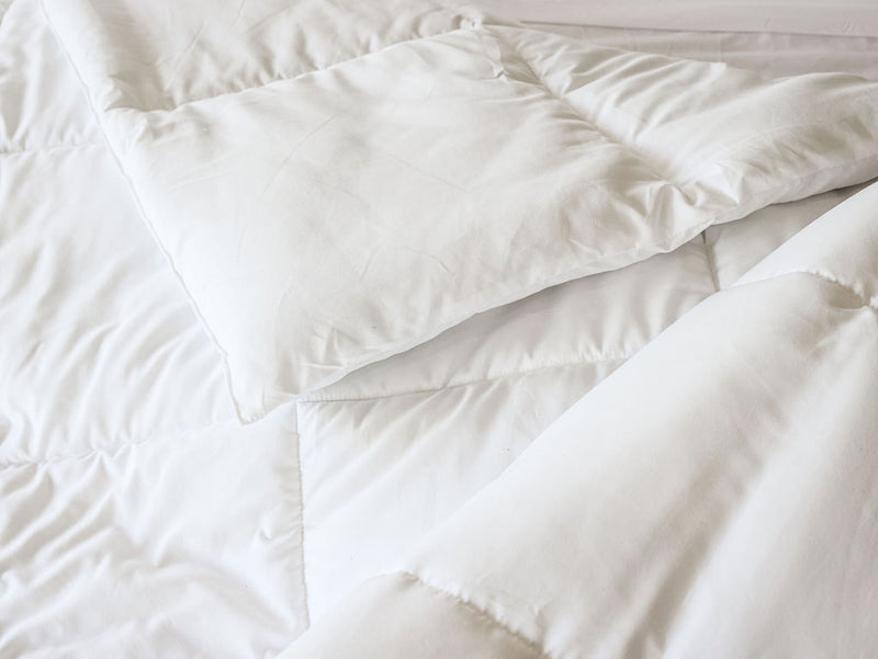 What is Down Alternative and Why Is It Better for Your Bed?