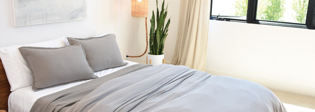 Ideas to Transition Your Bedroom for Winter