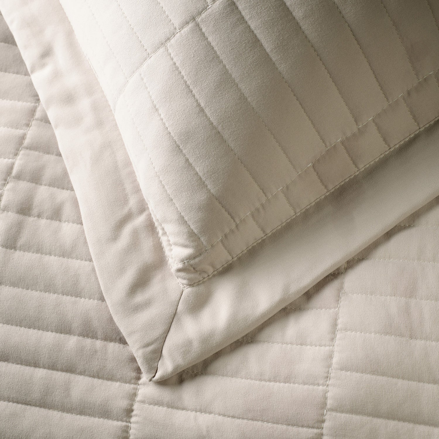 Linen/White