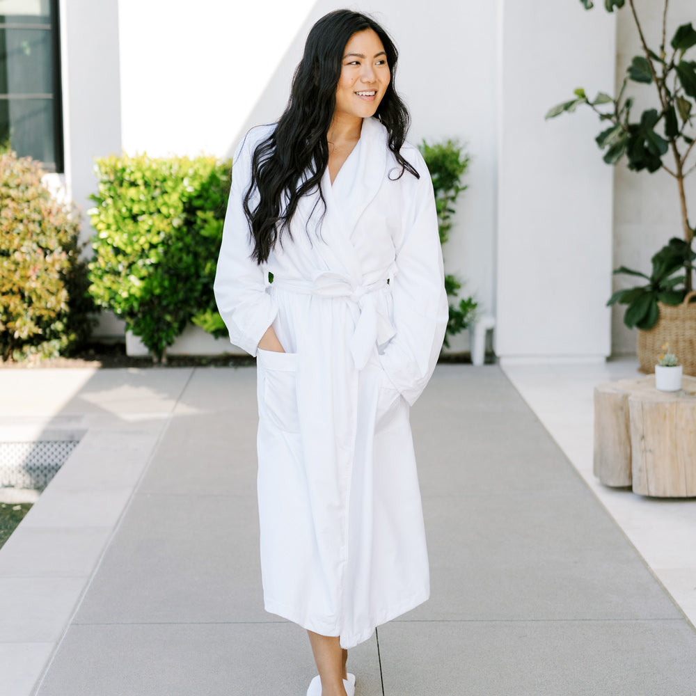 Collection of Lightweight, Luxury Bath Robes and Women's Robes – Jennifer  Adams